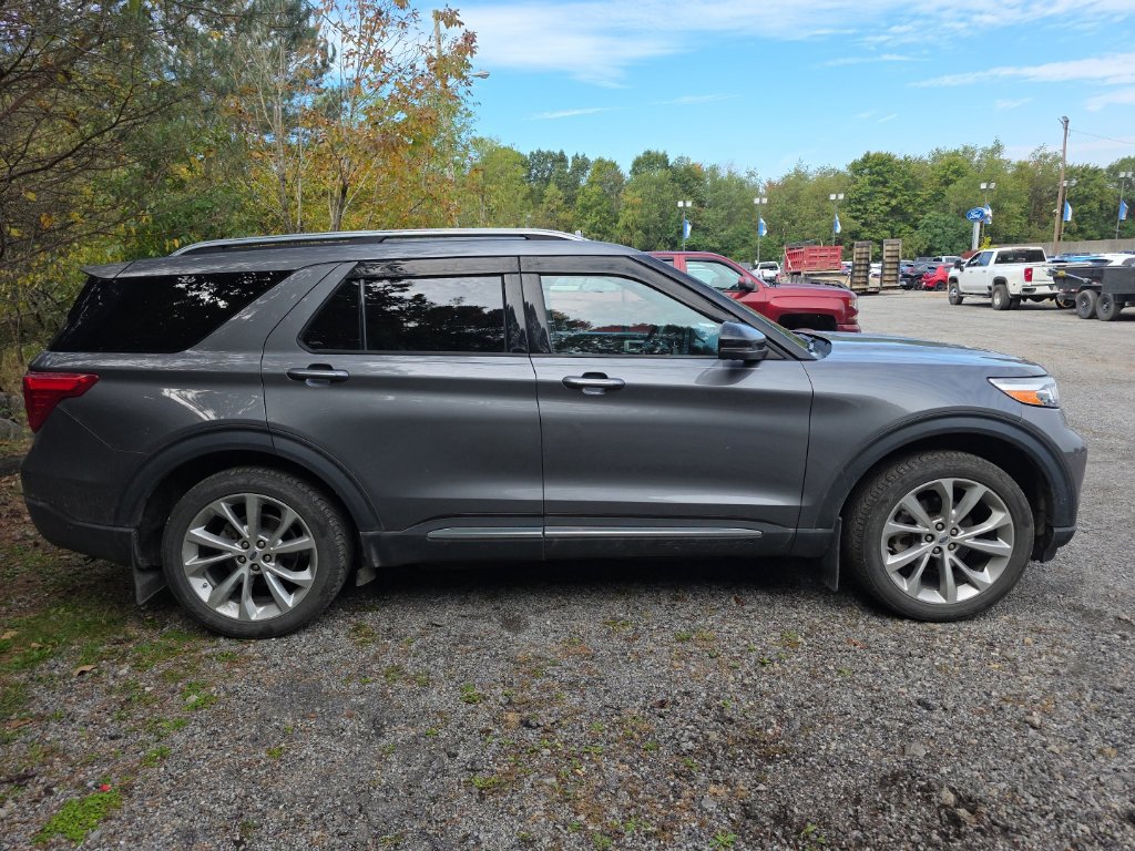 Used 2021 Ford Explorer Platinum w/ Equipment Group 601A AWD/4WD image 9