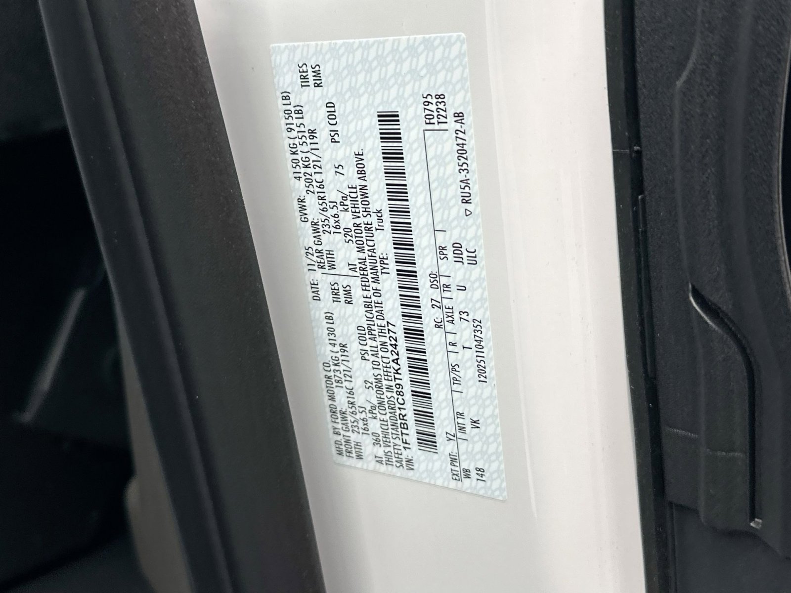 New 2026 Ford Transit 250 148 Medium Roof w/ Load Area Protection Package image 41