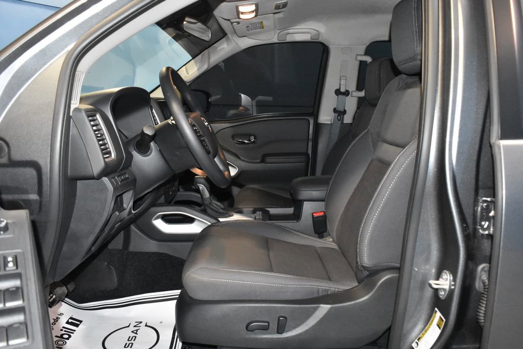 Certified 2024 Nissan Frontier SV w/ Technology Package image 6