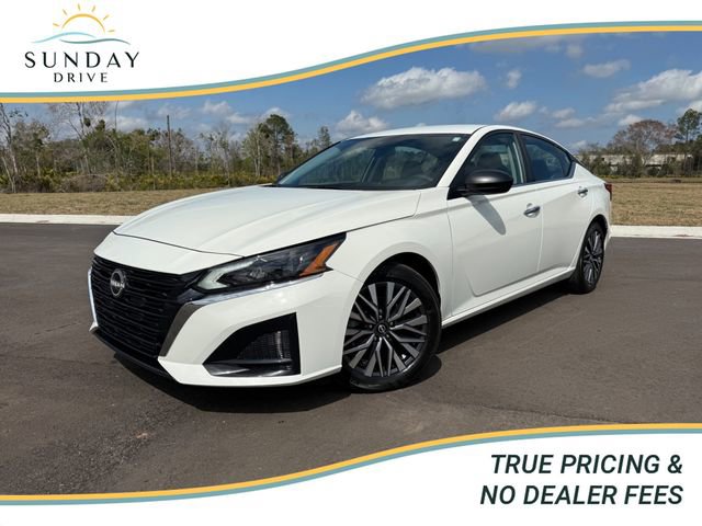 Used 2025 Nissan Altima 2.5 SV image 1