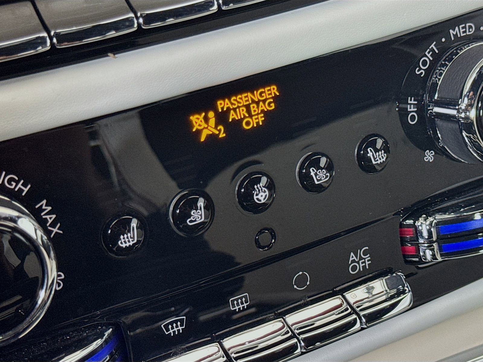 Certified 2025 Rolls-Royce Spectre w/ Spectre Launch Package image 20