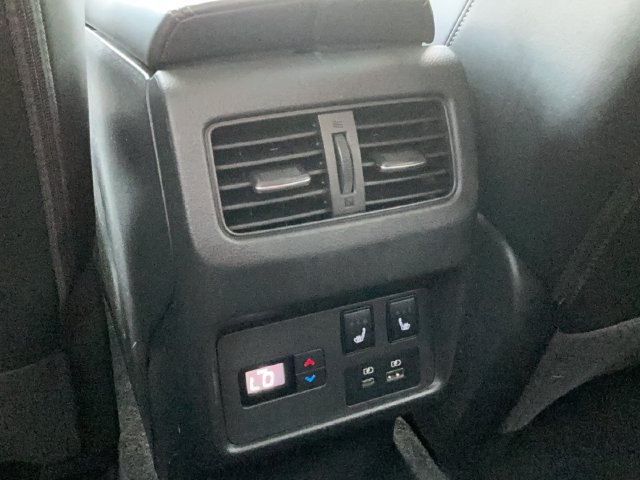 Used 2021 Nissan Rogue Platinum AWD/4WD image 16