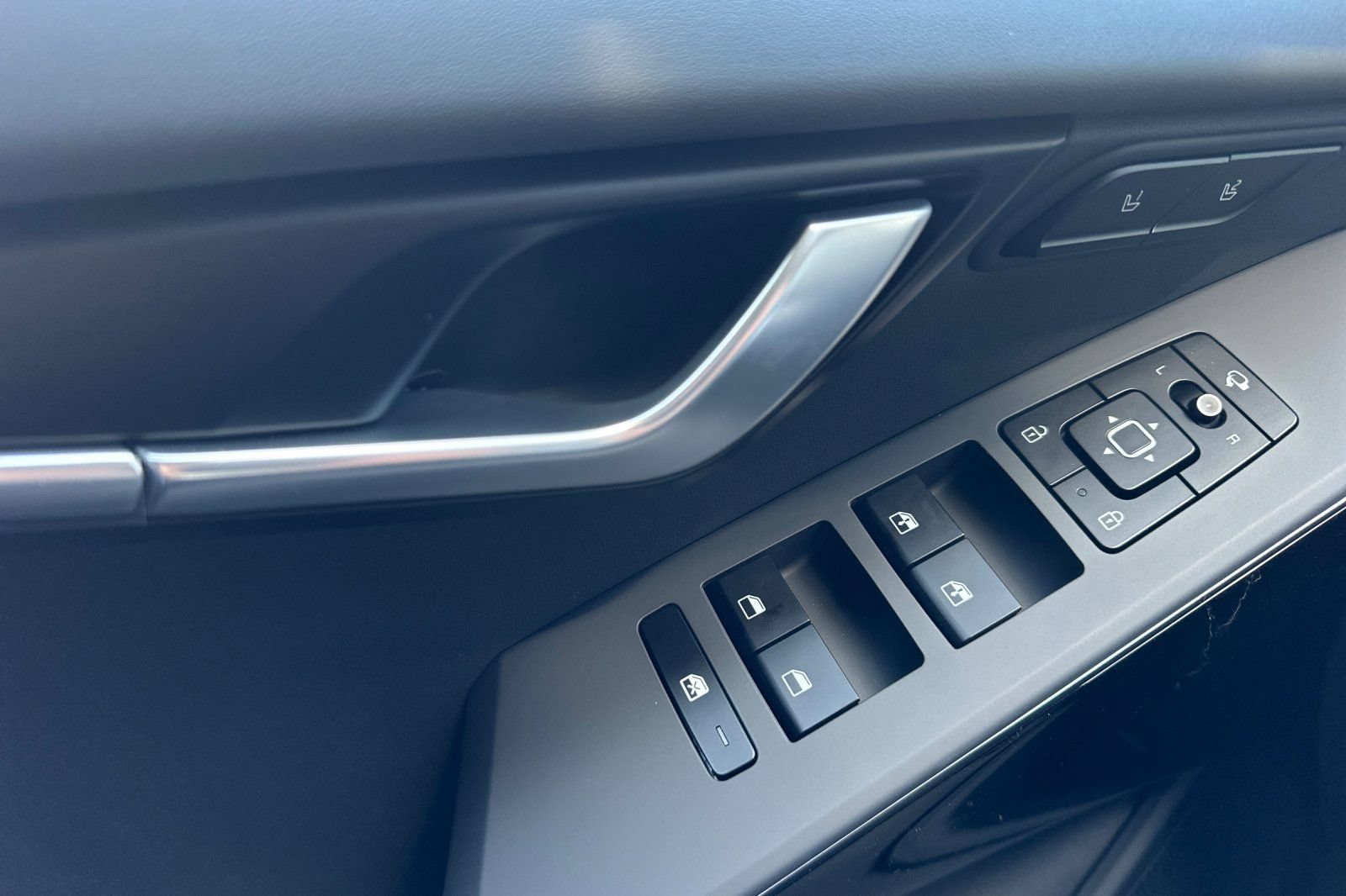 New 2026 Kia Niro Wave FWD image 11