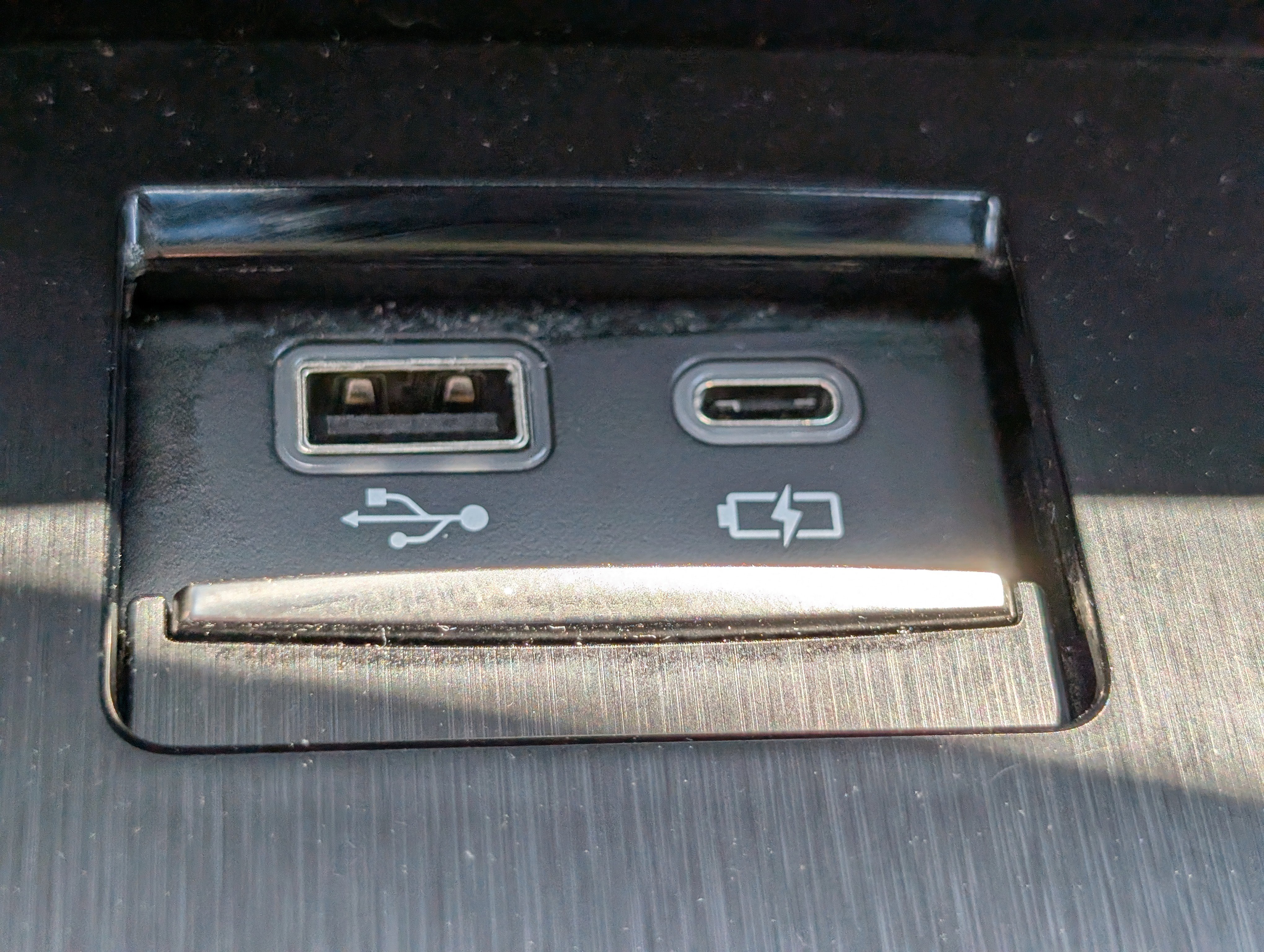 Used 2025 Lexus ES 300h w/ Premium Package image 22