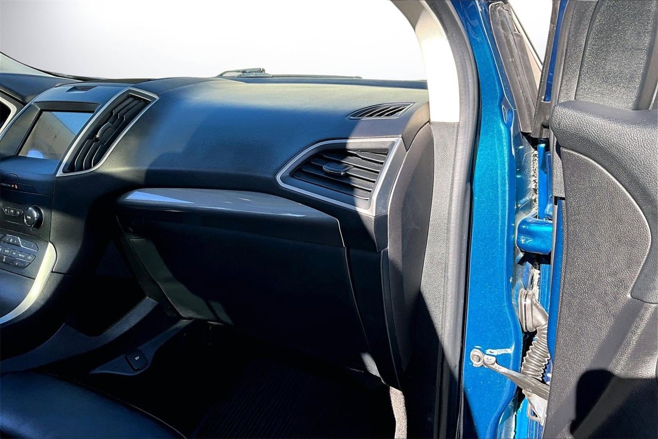 Used 2020 Ford Edge SEL w/ Convenience Package image 21