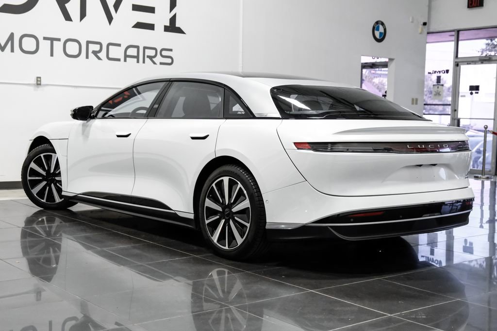 Used 2022 Lucid Air Grand Touring image 11