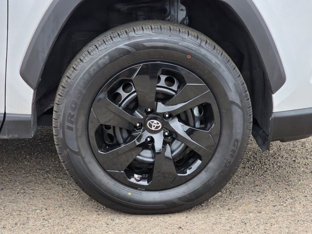 Used 2025 Toyota RAV4 LE FWD image 8