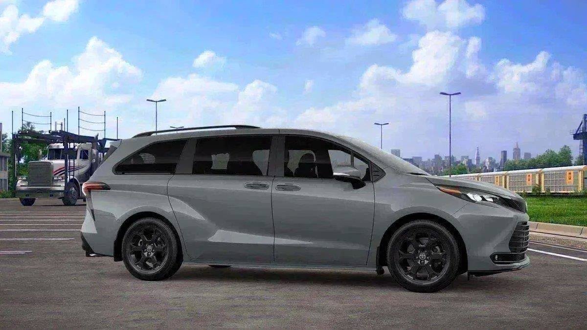 New 2026 Toyota Sienna XLE Woodland Edition AWD/4WD image 79