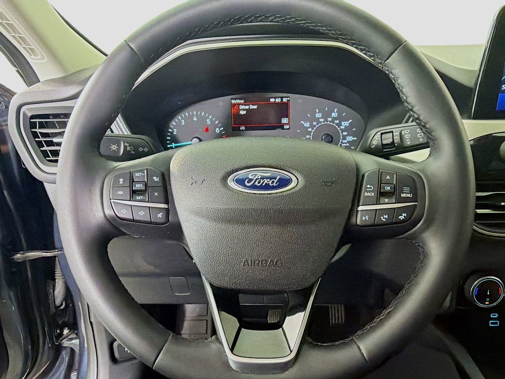 Used 2022 Ford Escape SE w/ SE Sport Appearance Package FWD image 14