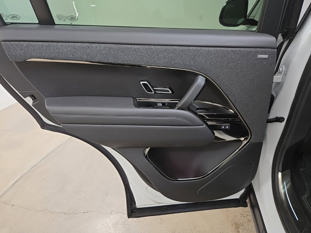 New 2026 Land Rover Range Rover Sport Dynamic SE AWD/4WD image 27