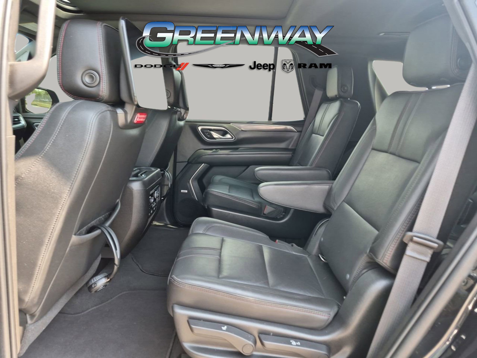 Used 2021 Chevrolet Tahoe RST w/ Luxury Package RWD image 14