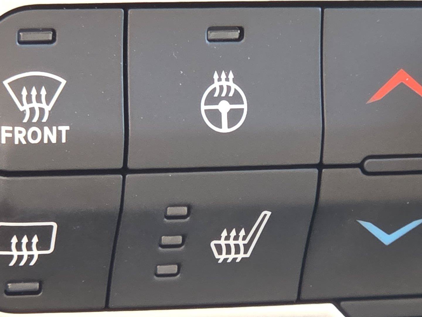 Used 2019 Jeep Wrangler Unlimited Sahara w/ Cold Weather Group AWD/4WD image 2