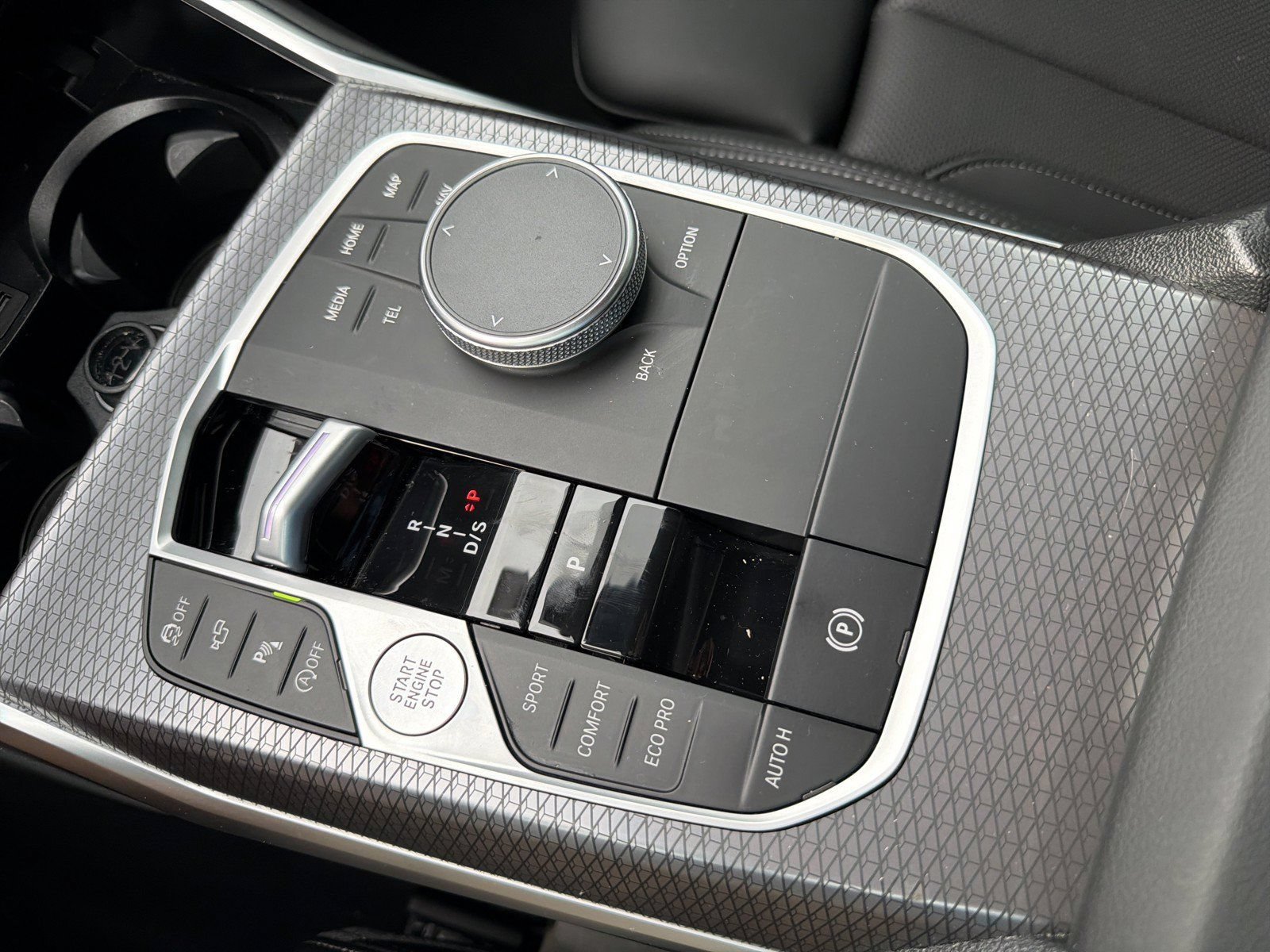 New 2025 BMW 330i Sedan w/ Convenience Package RWD image 32