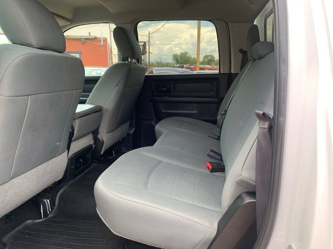 Used 2016 RAM 2500 Tradesman w/ Chrome Appearance Group AWD/4WD image 15
