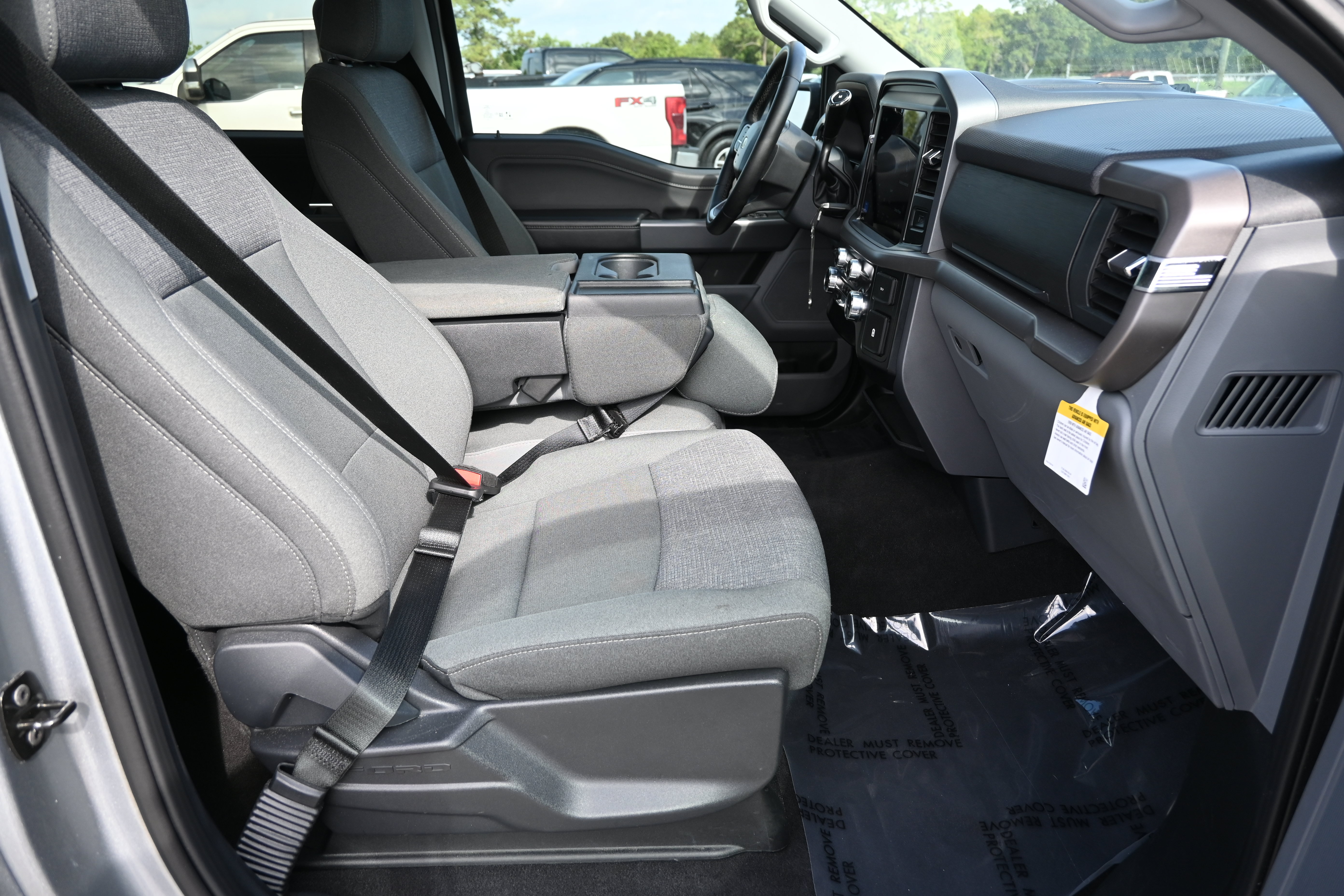 Used 2025 Ford F150 XLT w/ Equipment Group 301A Standard AWD/4WD image 15