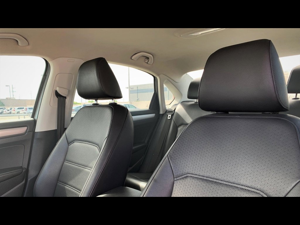 Used 2013 Volkswagen Passat 2.5 SE FWD image 10