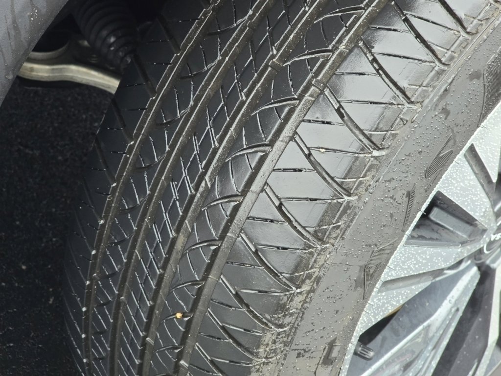 Used 2023 Nissan Rogue SV w/ SV Premium B Package image 12