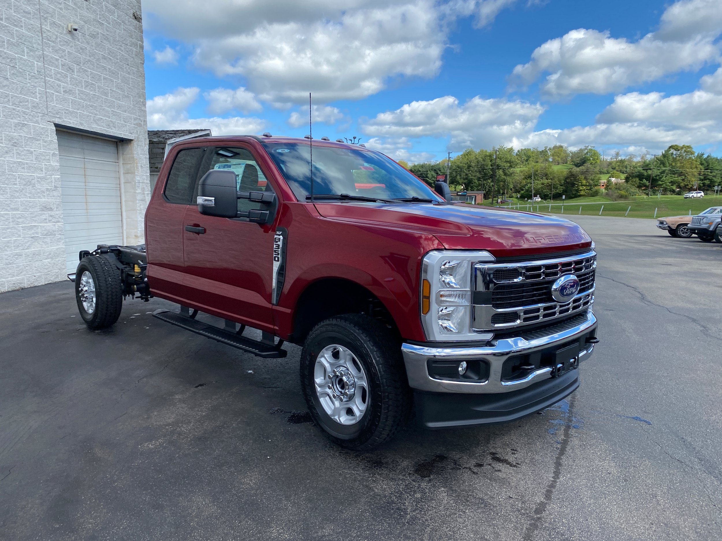 New 2026 Ford F350 XLT w/ XLT Value Package AWD/4WD image 14