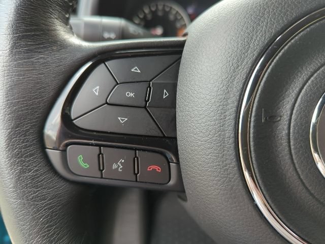 Used 2022 Jeep Renegade Altitude w/ Convenience Group AWD/4WD image 12