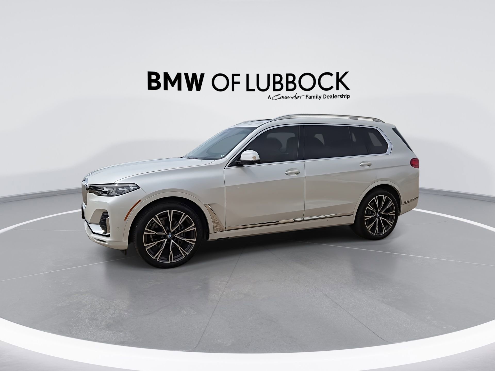 Used 2019 BMW X7 xDrive40i w/ Premium Package AWD/4WD image 5