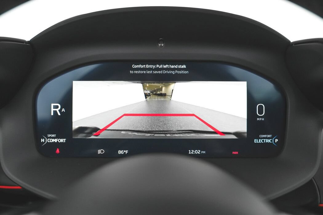 Used 2025 McLaren Artura Spider RWD image 14
