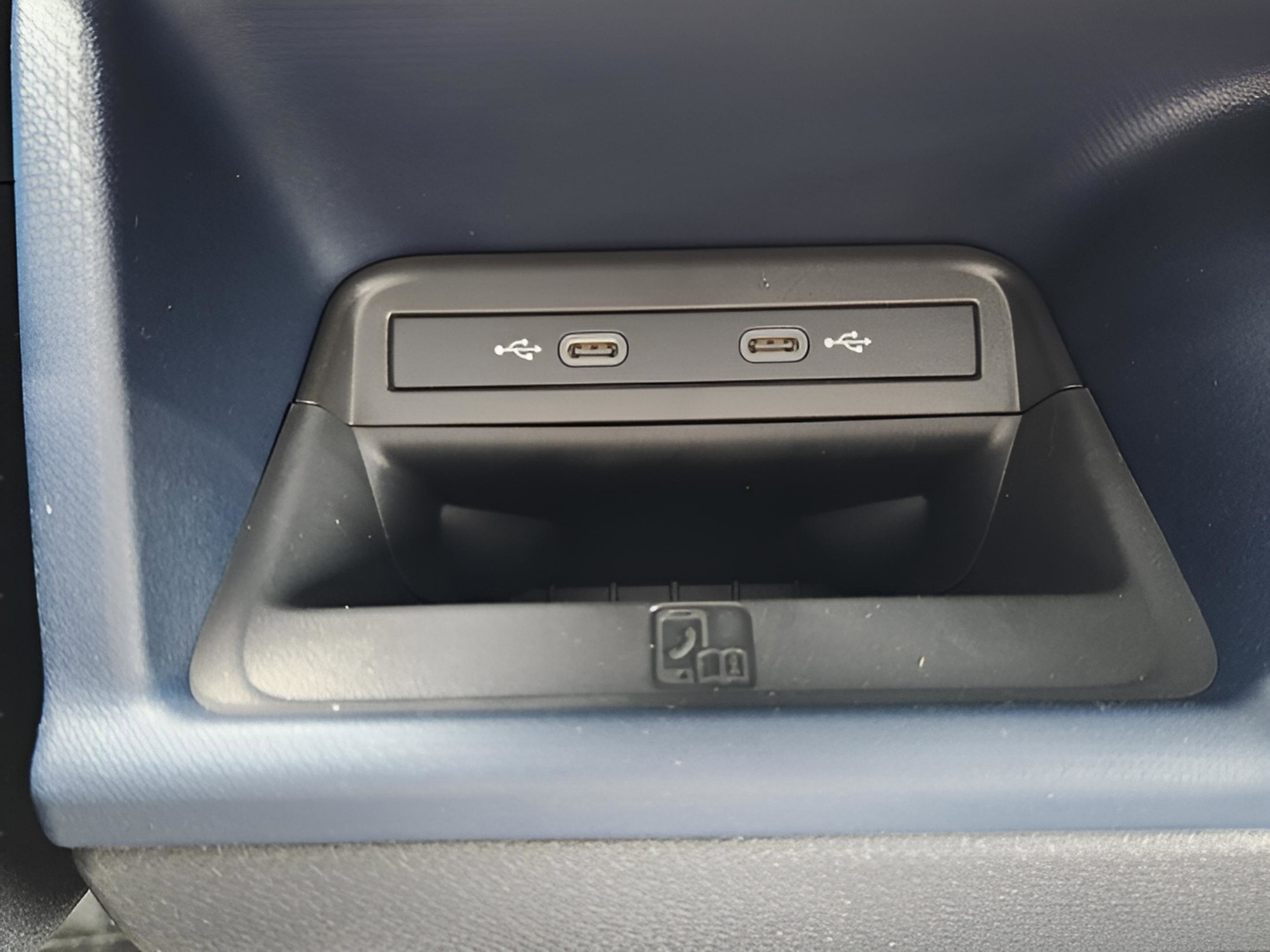 New 2025 Volkswagen ID. Buzz Pro S image 19