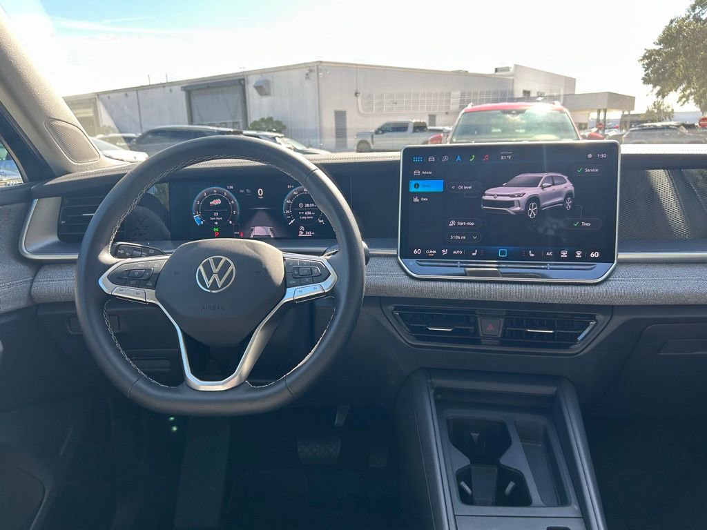 Used 2025 Volkswagen Tiguan S image 40