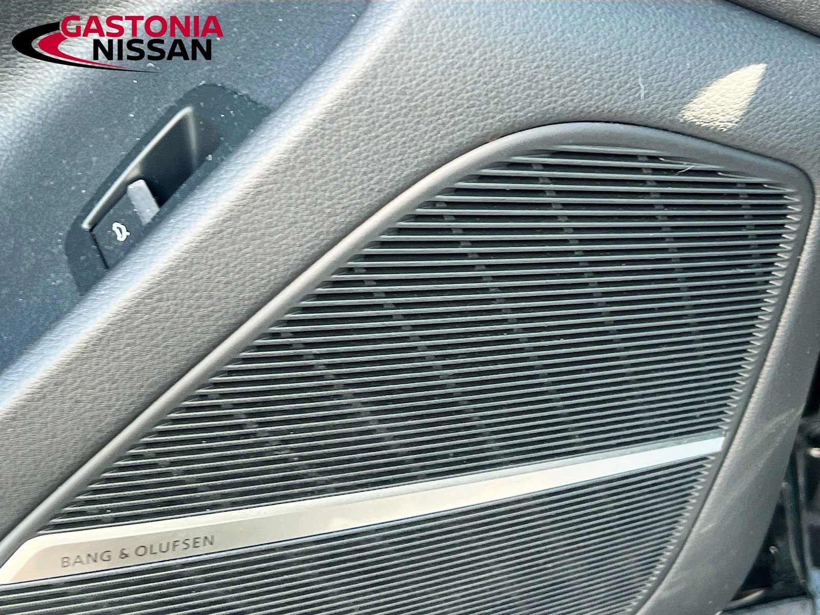 Used 2022 Audi Q8 Prestige image 25