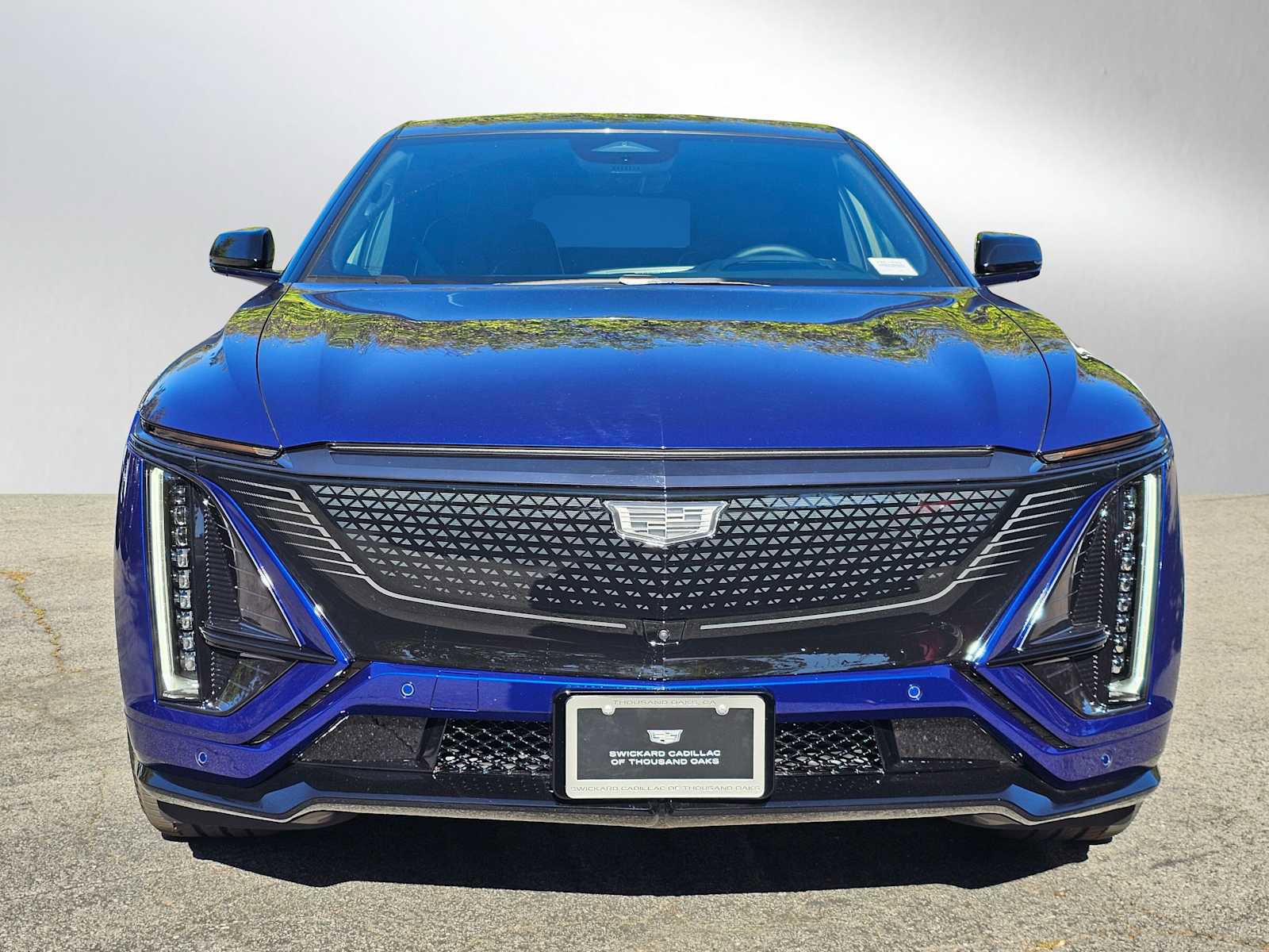 New 2026 Cadillac Lyriq V AWD/4WD image 8