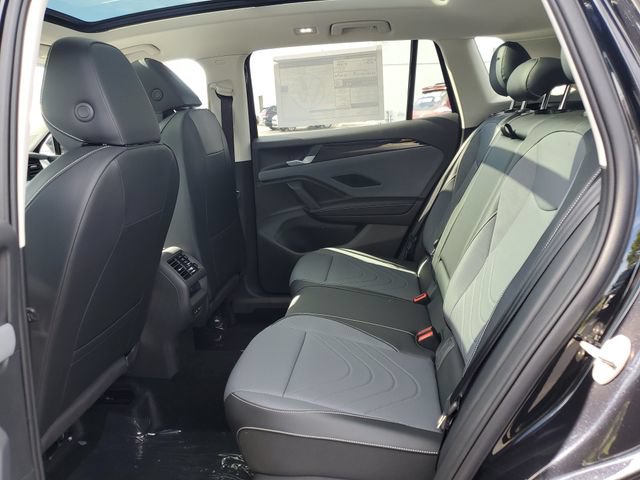 New 2026 Volkswagen Tiguan SE AWD/4WD image 9