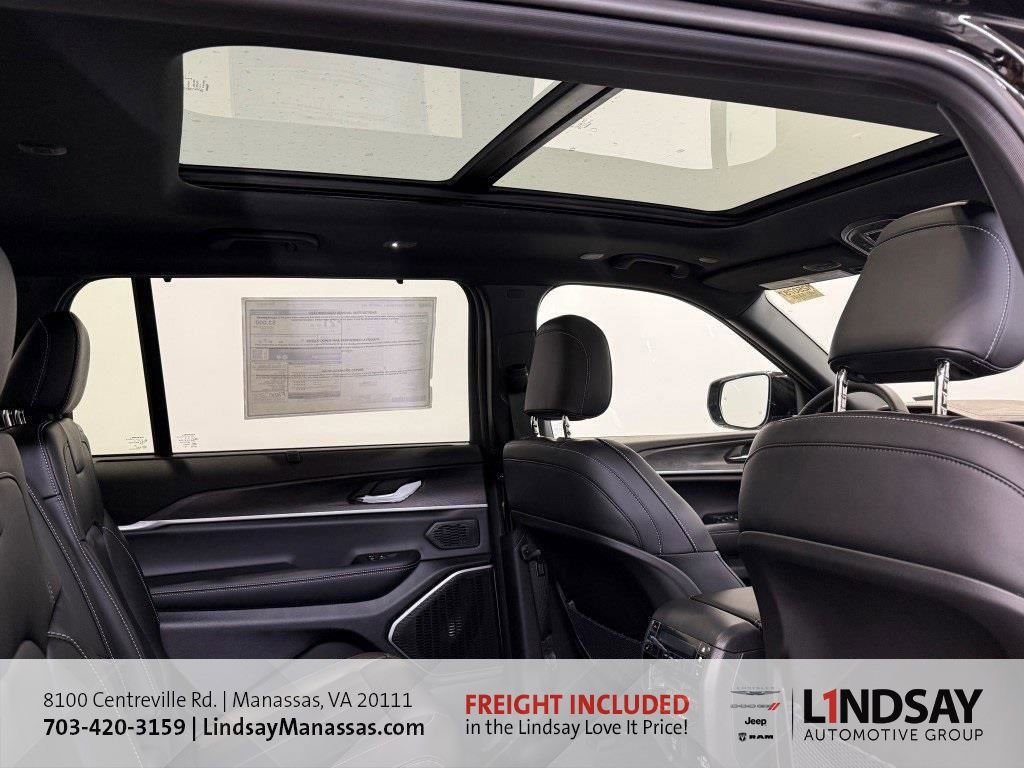New 2025 Jeep Grand Cherokee L Limited w/ Luxury Tech Group II image 10