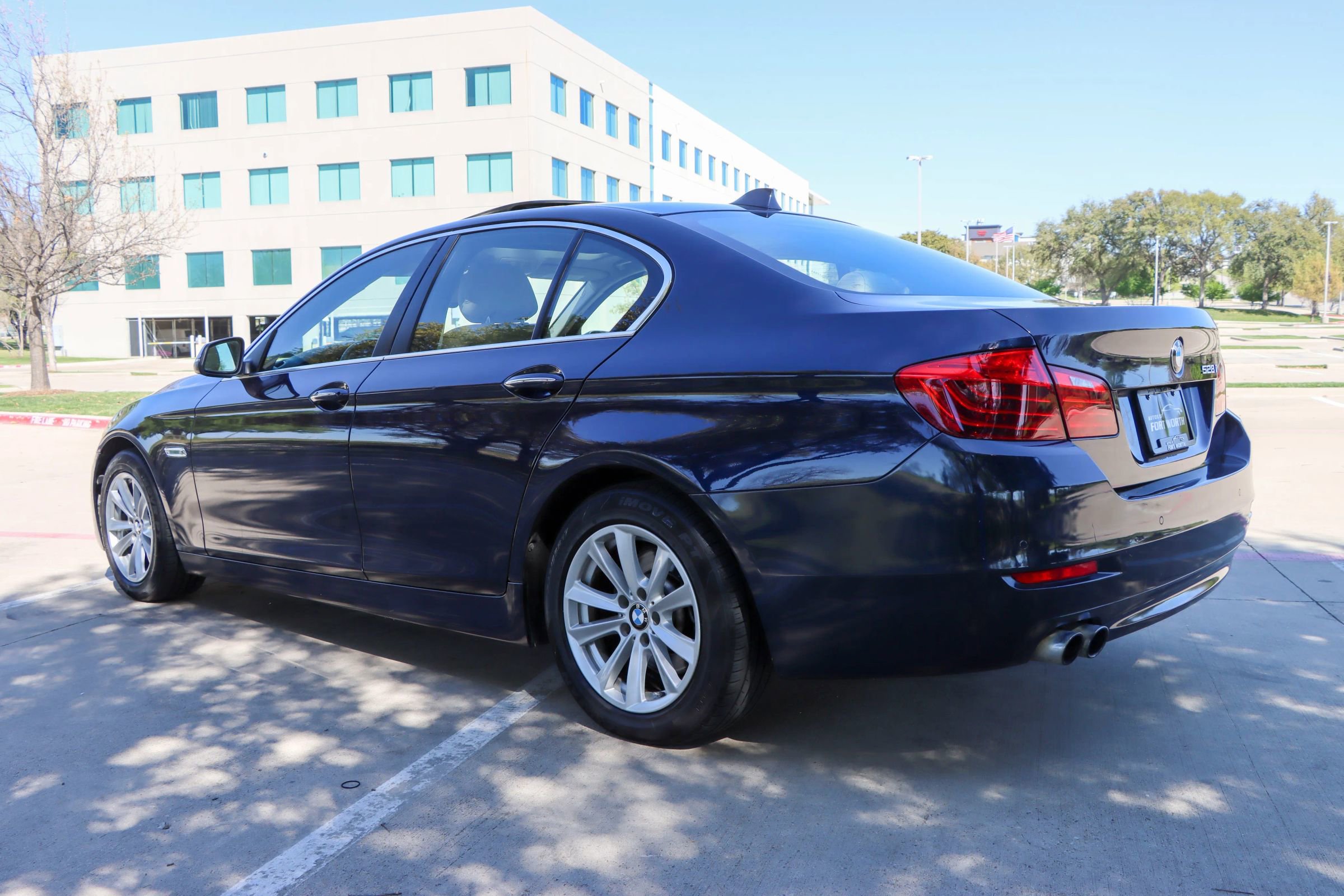 Used 2016 BMW 528i Sedan image 5
