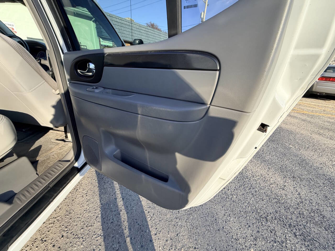 Used 2005 GMC Envoy XUV SLE w/ Sle Preferred Equipment Group AWD/4WD image 35