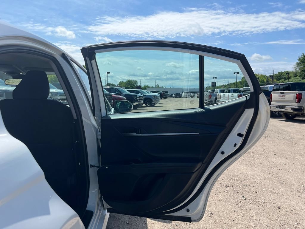 Used 2025 Toyota Camry LE FWD image 30