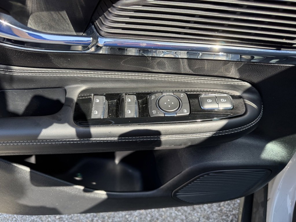 Used 2022 Lincoln Corsair AWD w/ Equipment Group 101A image 16