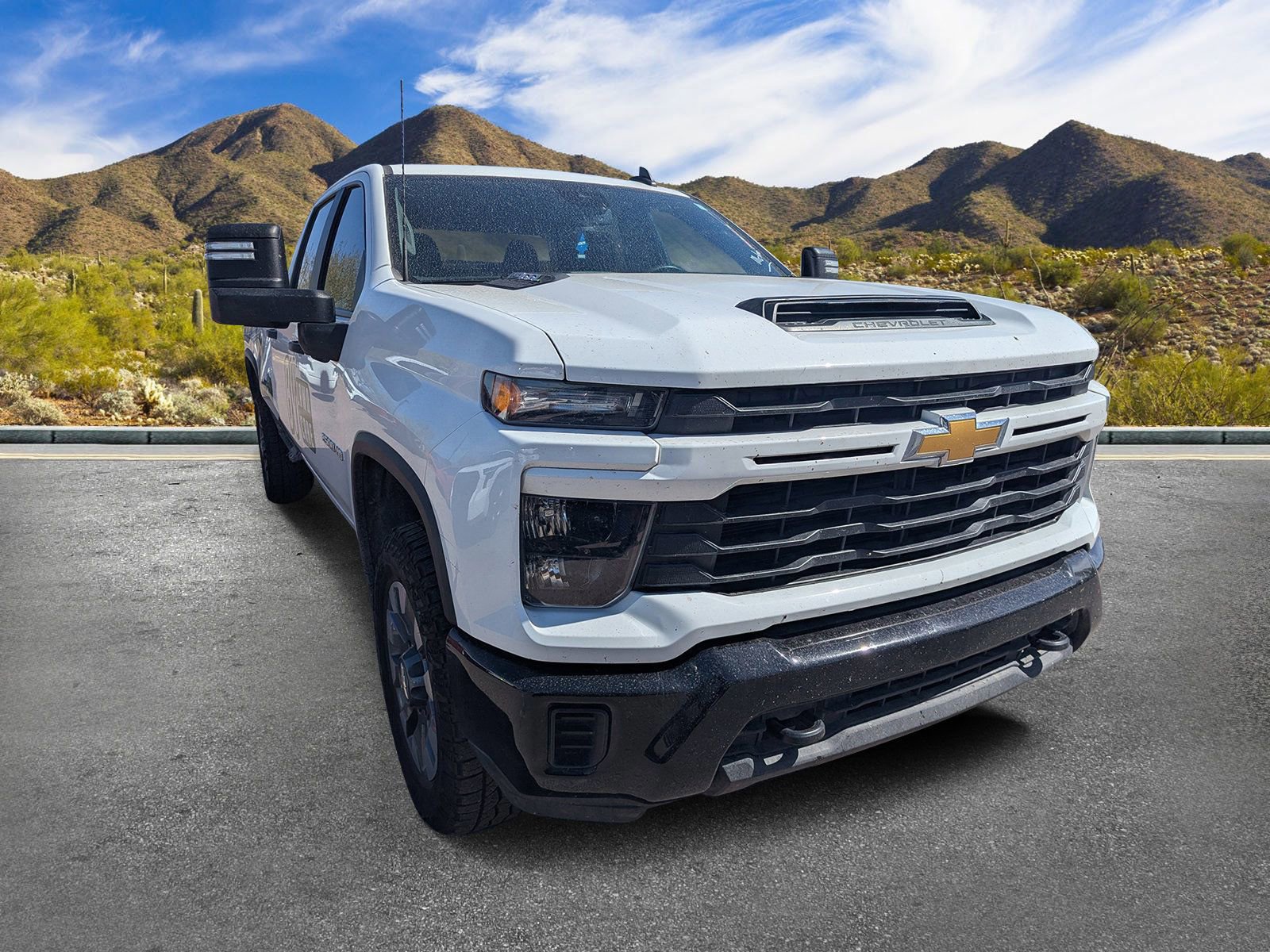 Used 2024 Chevrolet Silverado 2500 Custom w/ Custom Value Package image 3