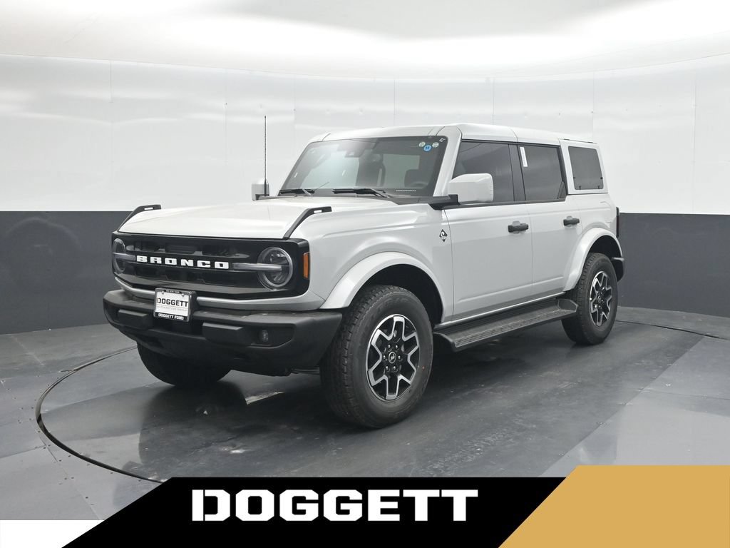 New 2026 Ford Bronco Outer Banks AWD/4WD image 1