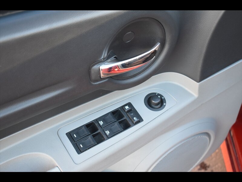 Used 2006 Dodge Magnum SRT8 w/ SRT Option Group I RWD image 17