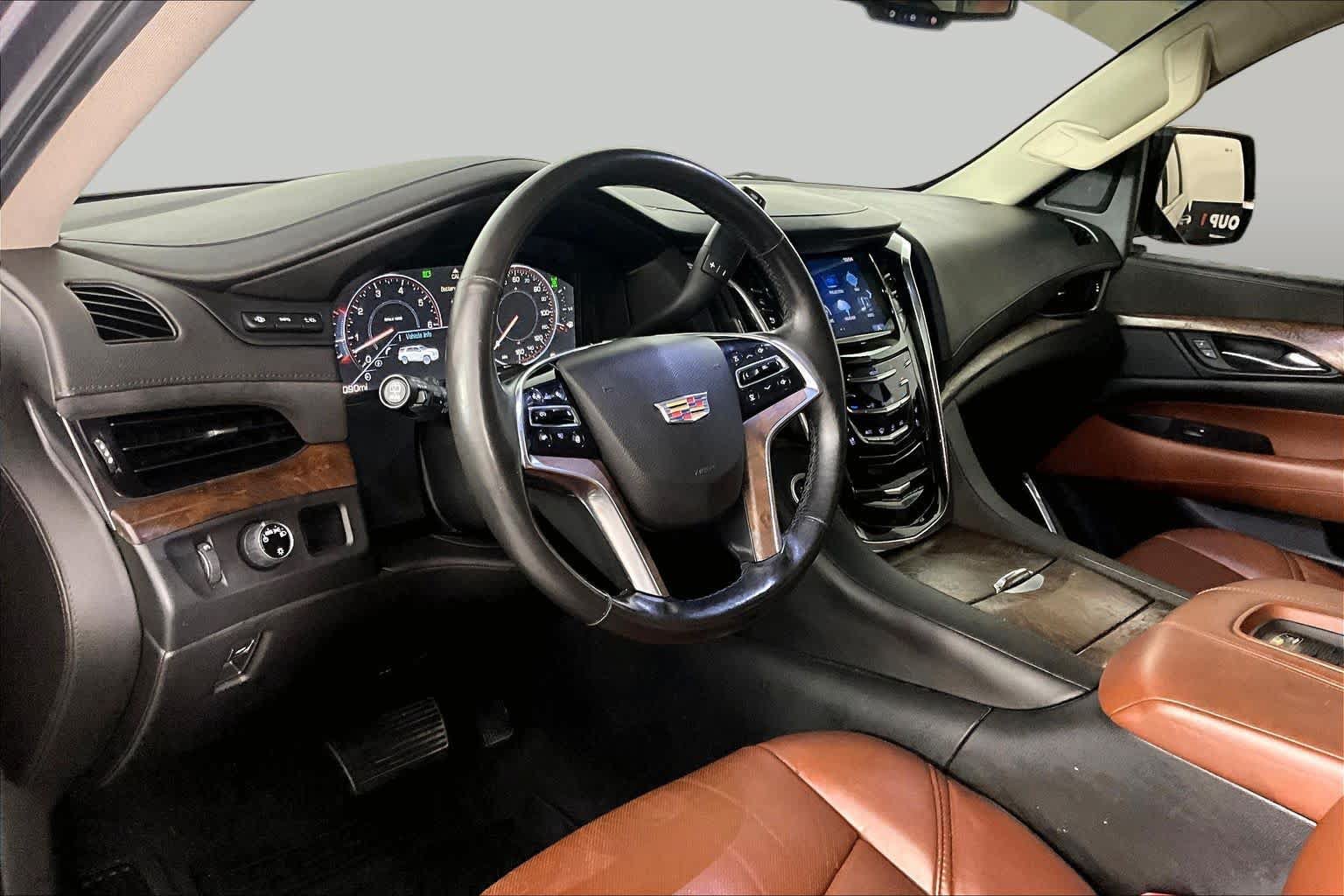 Used 2015 Cadillac Escalade ESV Premium RWD image 16