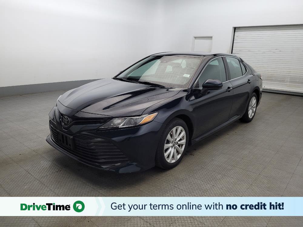 Used 2020 Toyota Camry LE image 1
