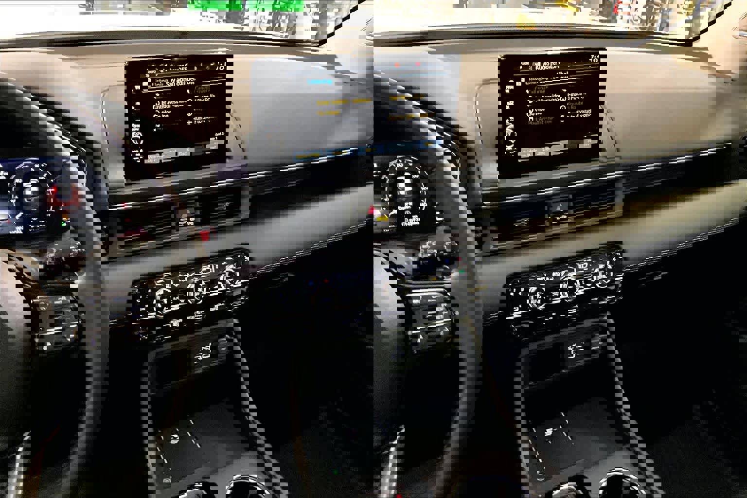 Used 2025 Honda Pilot Elite image 6