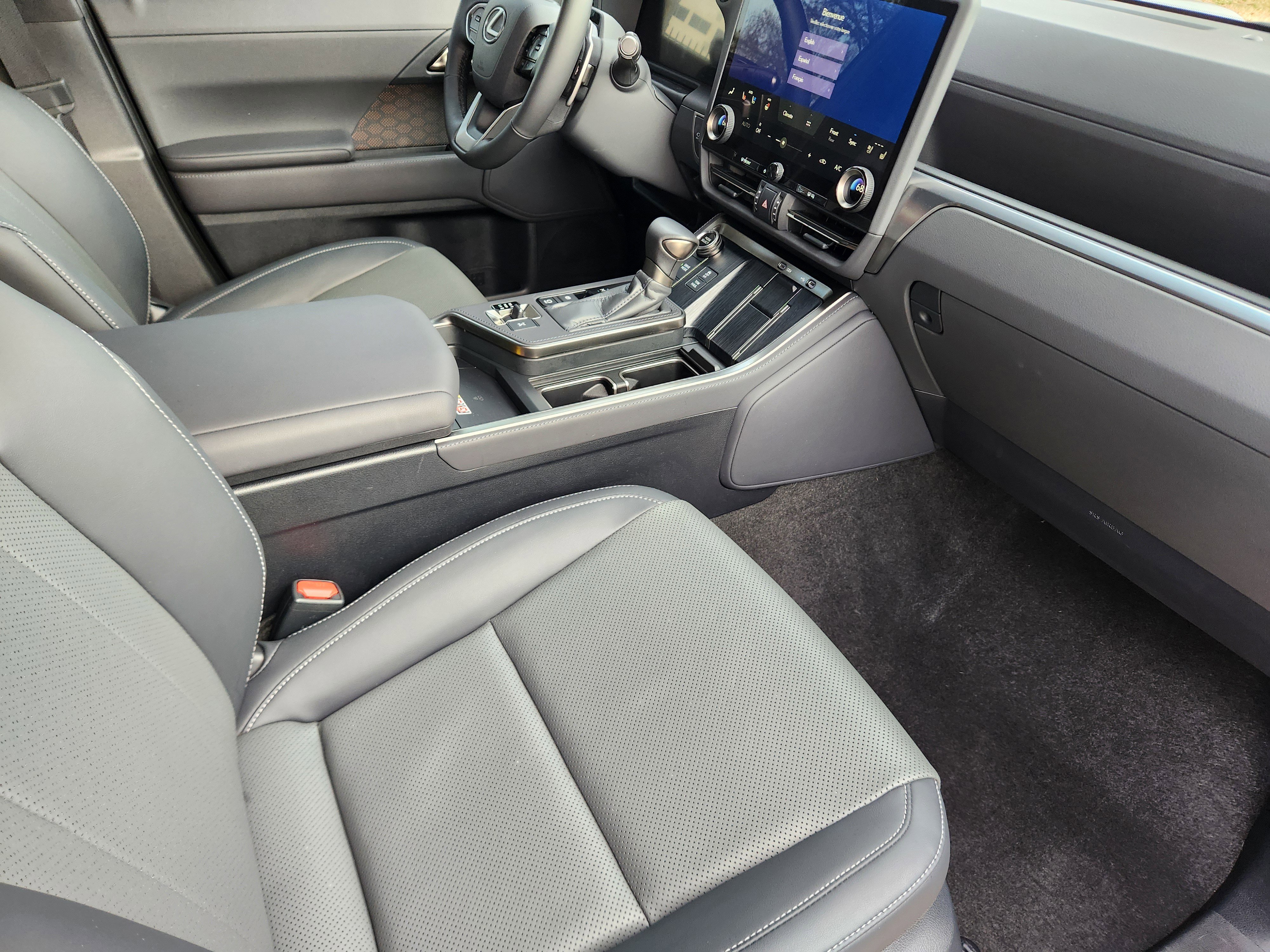 Used 2025 Lexus GX 550 image 16