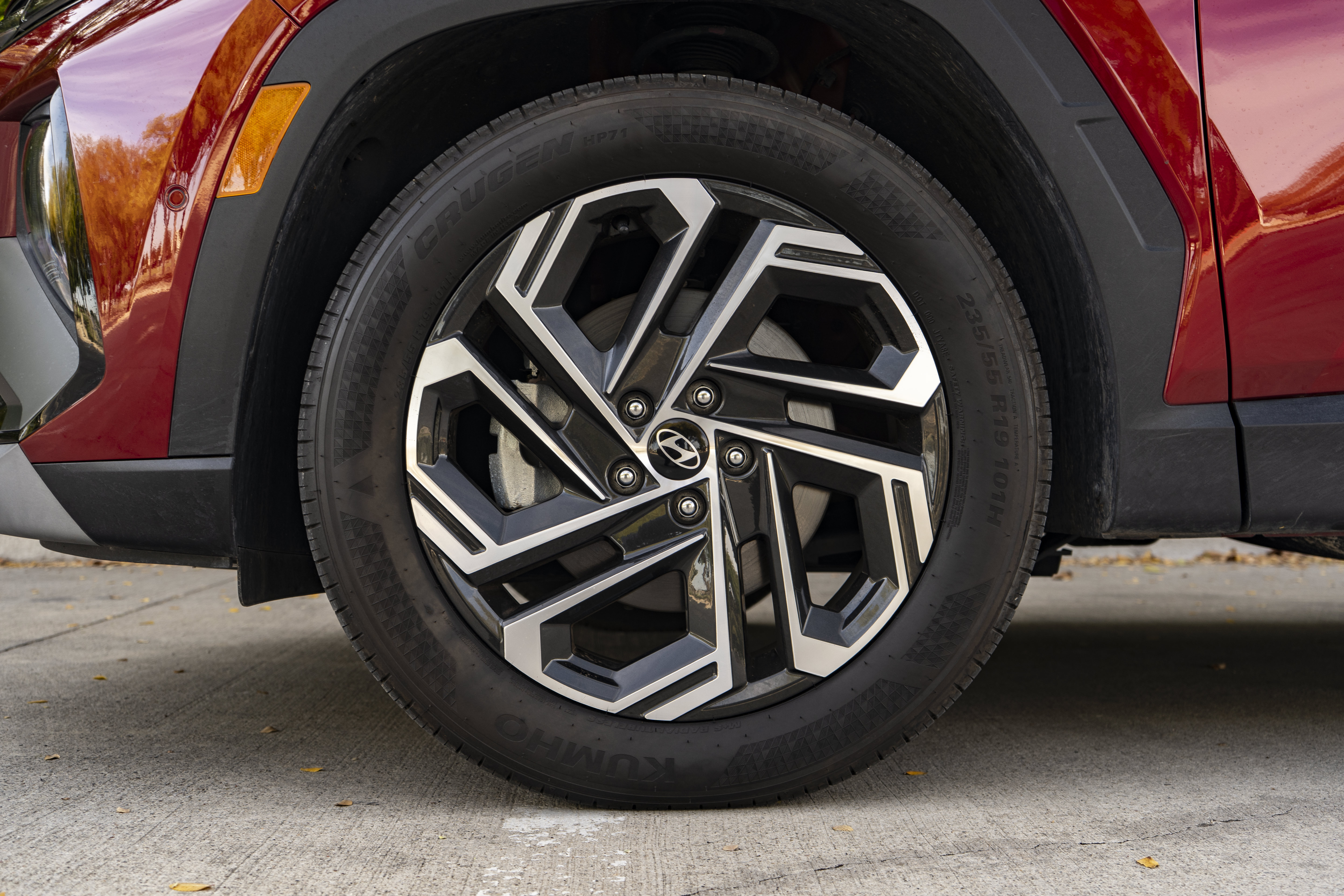 Used 2025 Hyundai Tucson Limited FWD image 14