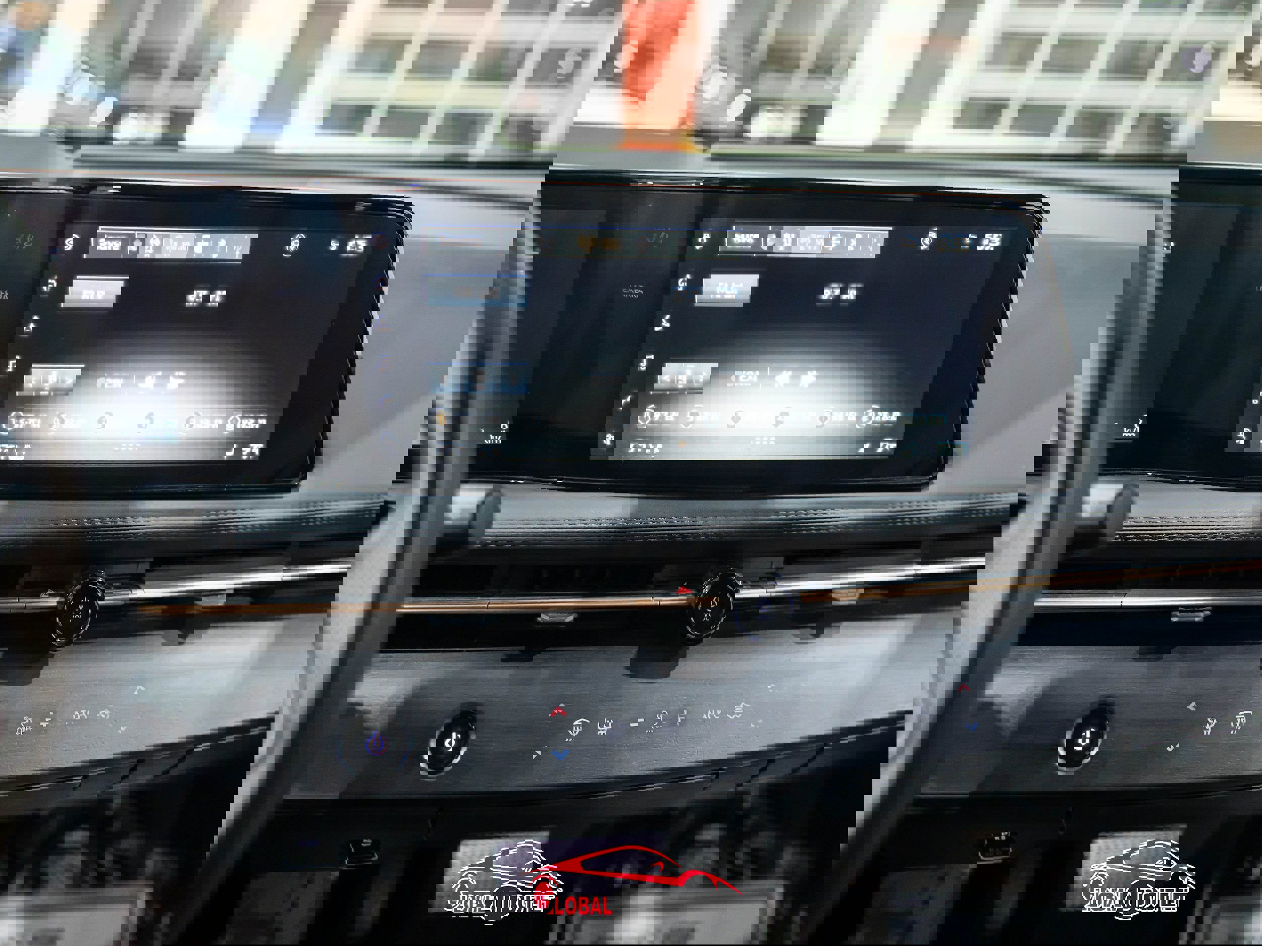 Used 2023 Nissan Ariya AWD image 30