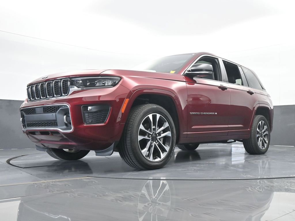 Used 2023 Jeep Grand Cherokee Overland w/ Luxury Tech Group IV image 60