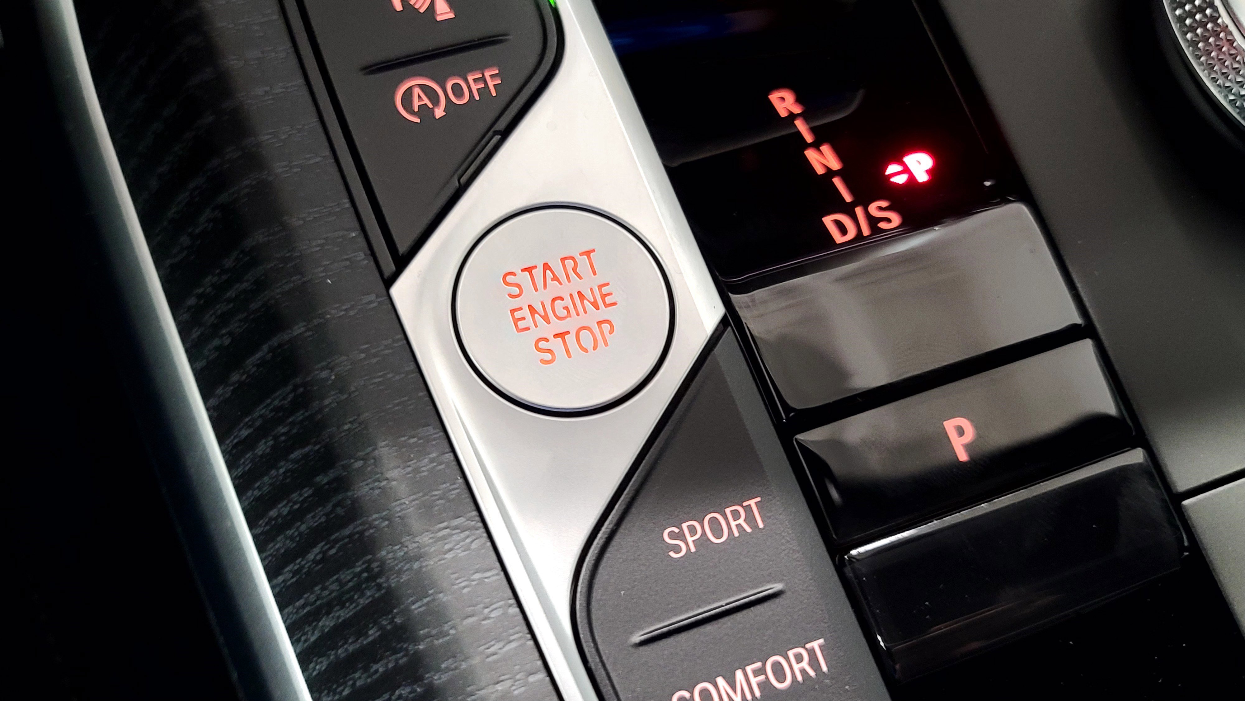 New 2026 BMW 330i Sedan w/ M Sport Package image 18