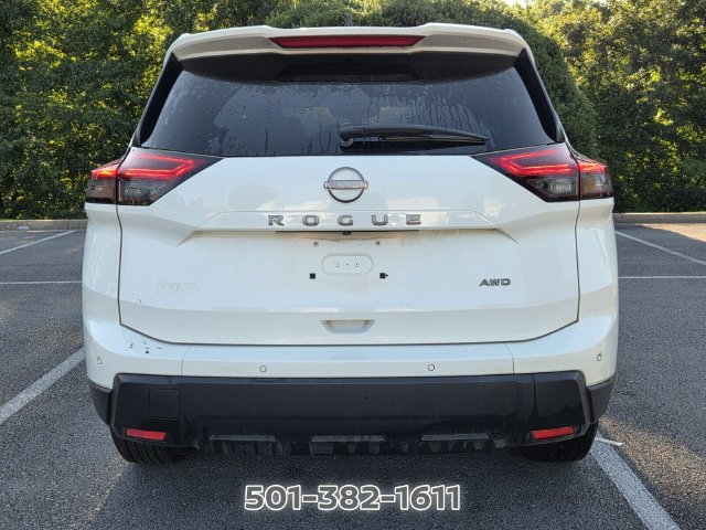 Used 2025 Nissan Rogue S AWD/4WD image 4