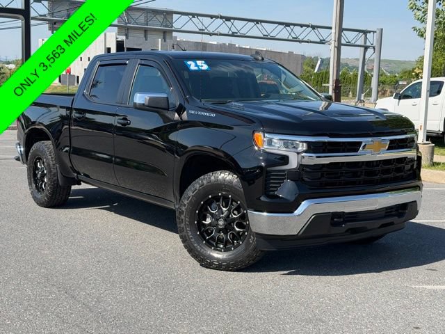 Used 2025 Chevrolet Silverado 1500 LT AWD/4WD image 1