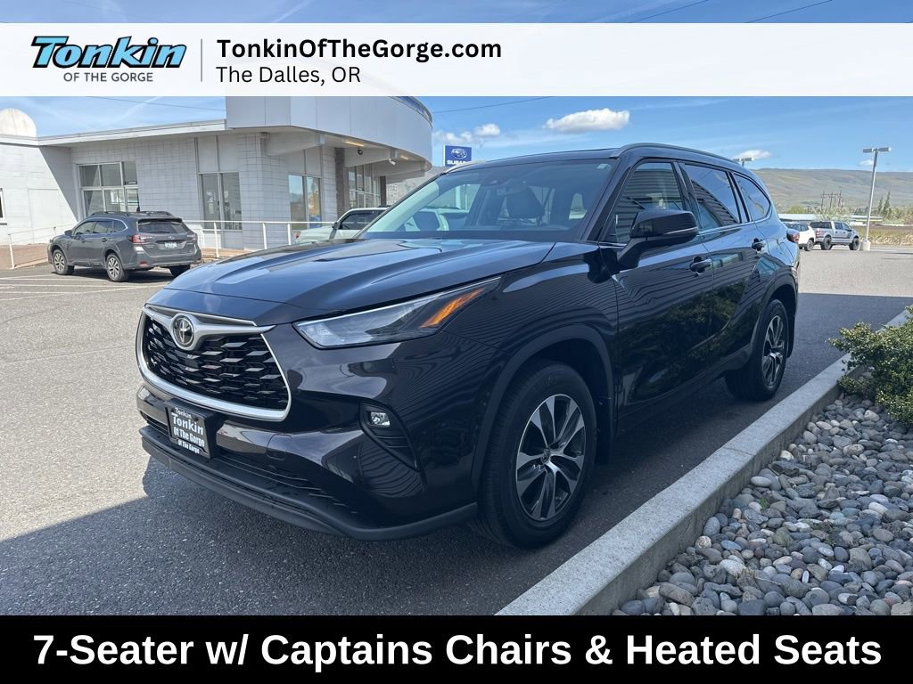 Used 2022 Toyota Highlander XLE AWD/4WD image 10