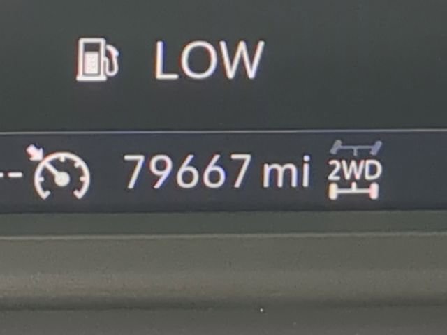 Used 2021 Chevrolet Suburban RST w/ Luxury Package image 24